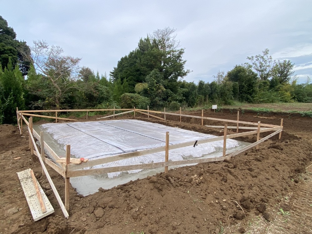 基礎工事開始♪